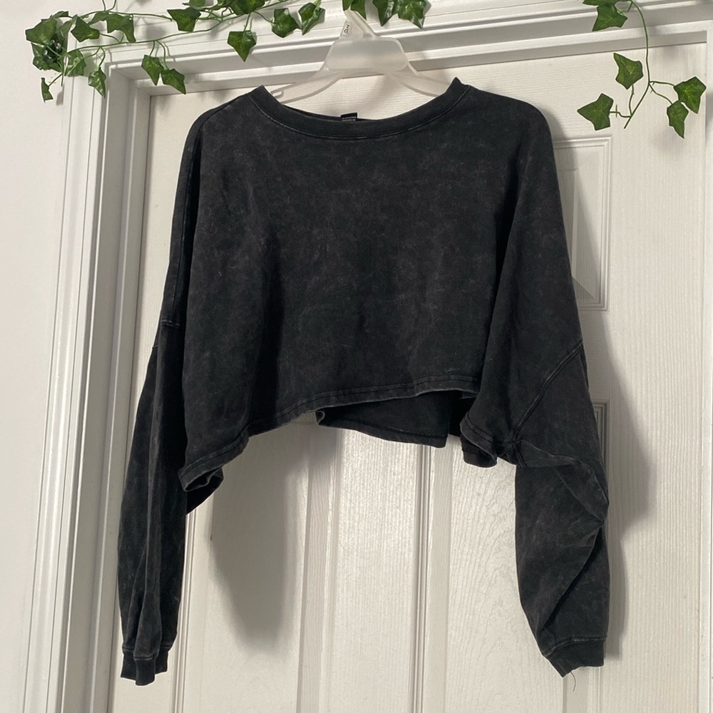 Forever 21 Cropped long Sleeve Shirt